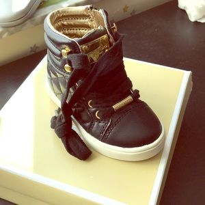 Micheal Kors sneaker bootie